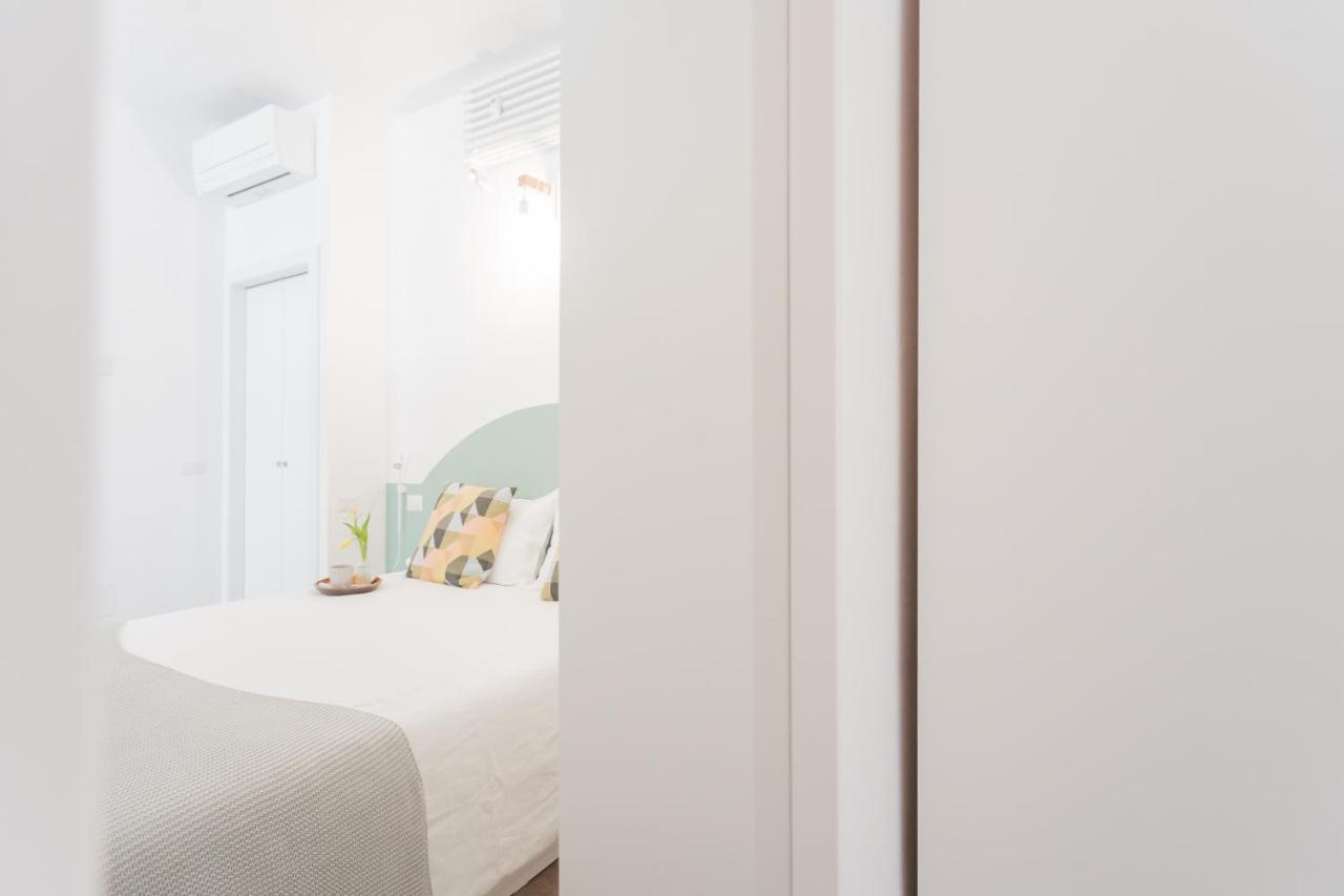 A Step From The Dome Apartment By Rent All Комо Экстерьер фото