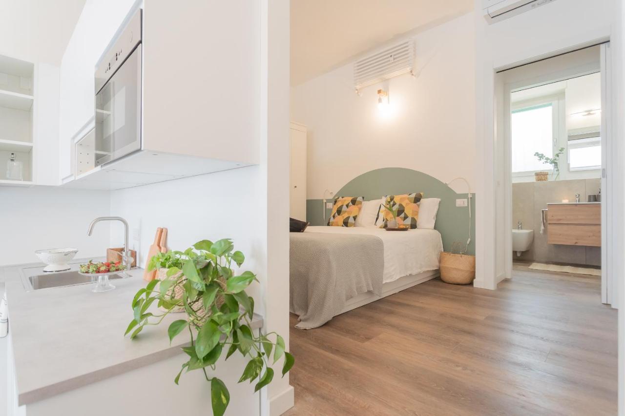 A Step From The Dome Apartment By Rent All Комо Экстерьер фото